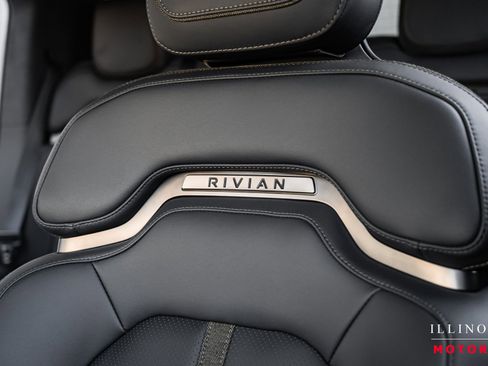 Used 2022 Rivian R1T Adventure image 28