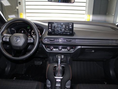 Certified 2026 Honda HR-V Sport image 23