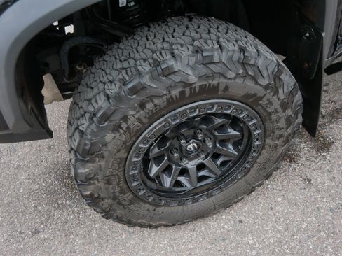 Used 2022 Chevrolet Colorado ZR2 AWD/4WD image 16