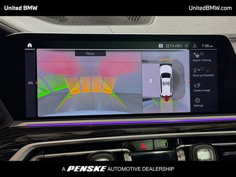 Used 2022 BMW X7 xDrive40i w/ M Sport Package image 9