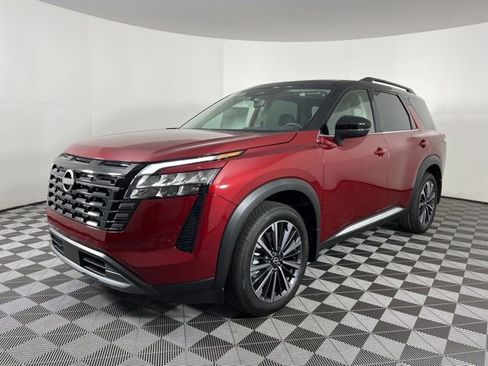New 2026 Nissan Pathfinder Platinum image 5