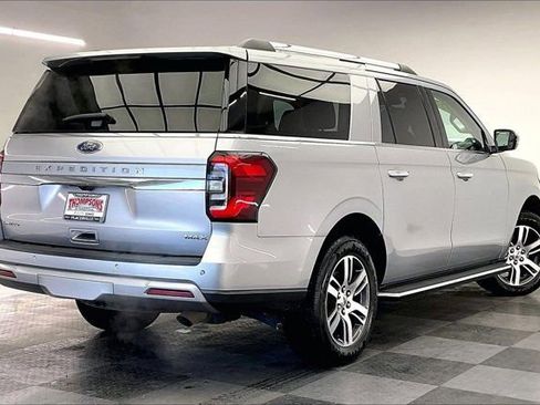 Used 2022 Ford Expedition Max Limited image 13