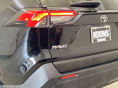 Used 2023 Toyota RAV4 XLE w/ Convenience Package AWD/4WD image 28