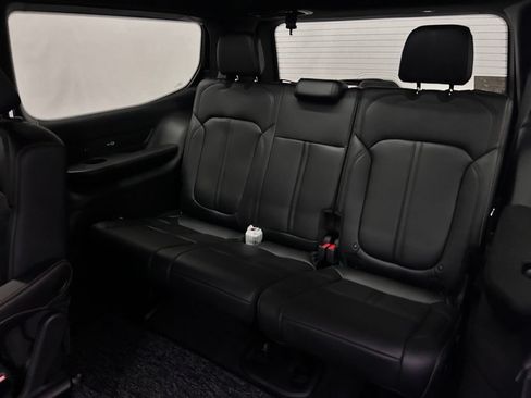 New 2026 Jeep Grand Wagoneer 4WD image 15