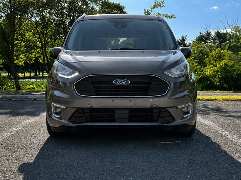 Used 2019 Ford Transit Connect Titanium w/ Titanium Premium Package FWD image 2