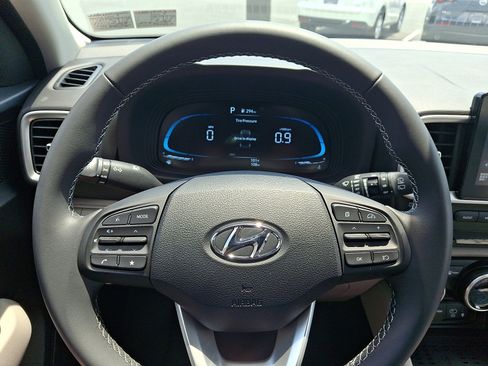 New 2026 Hyundai Venue SEL FWD image 10