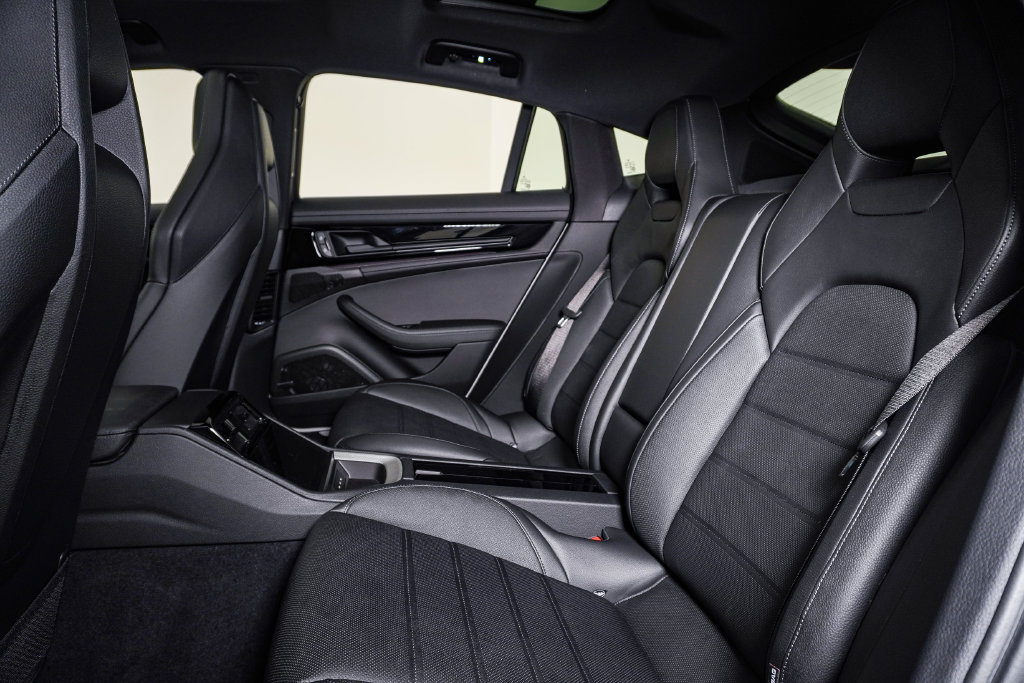 Certified 2026 Porsche Panamera 4 AWD/4WD image 18