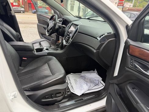 Used 2015 Cadillac SRX Luxury FWD image 13