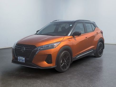 Used 2021 Nissan Kicks SR FWD image 1