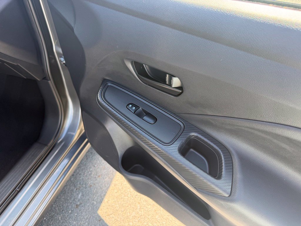 Used 2025 Nissan Versa S w/ Trunk Package FWD image 29