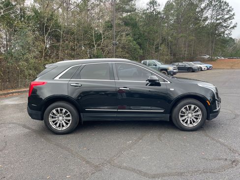 Used 2017 Cadillac XT5 Luxury image 21