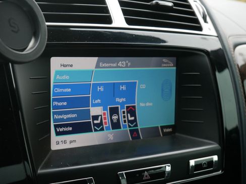 Used 2013 Jaguar XKR R image 27