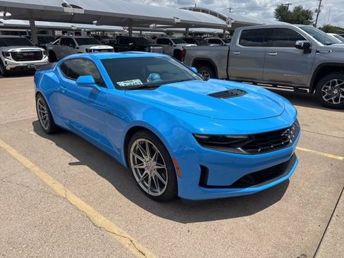 Used 2023 Chevrolet Camaro LT RWD image 2