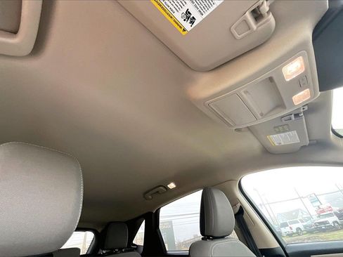 Used 2020 Ford Escape SE image 15