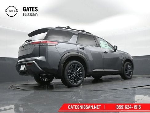 New 2026 Nissan Pathfinder SL image 44