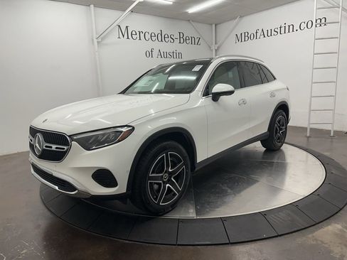 New 2026 Mercedes-Benz GLC 300 image 3