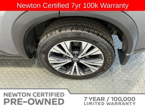 Used 2023 Nissan Rogue SV FWD image 42
