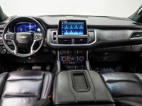 Used 2024 Chevrolet Suburban LT image 5