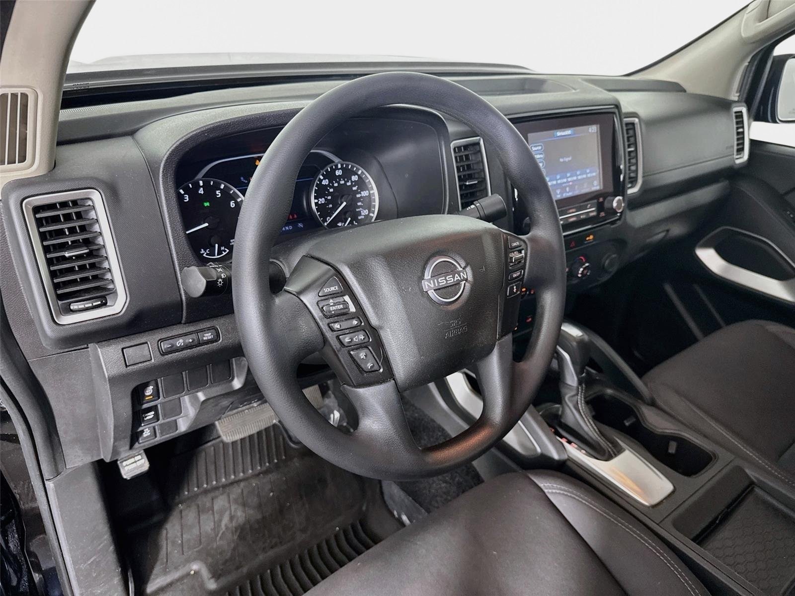 Used 2024 Nissan Frontier SV w/ Technology Package RWD image 10