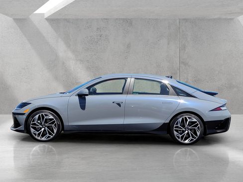 Used 2023 Hyundai Ioniq 6 SEL RWD image 7