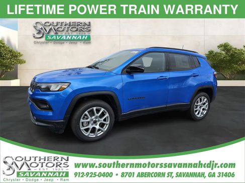 New 2025 Jeep Compass Latitude w/ Altitude Special Edition AWD/4WD image 1