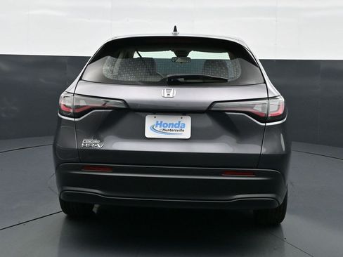 Used 2025 Honda HR-V LX image 6