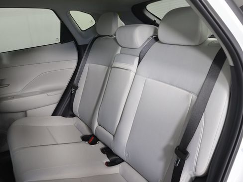 Used 2025 Hyundai Kona SEL FWD image 28
