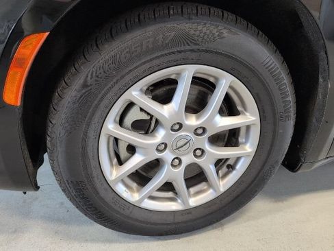 Used 2025 Chrysler Pacifica Select FWD image 9