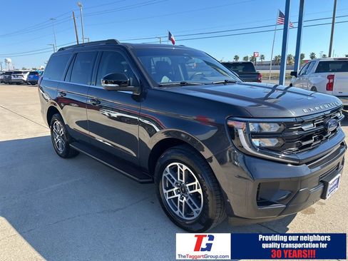 Used 2025 Ford Expedition Active image 10