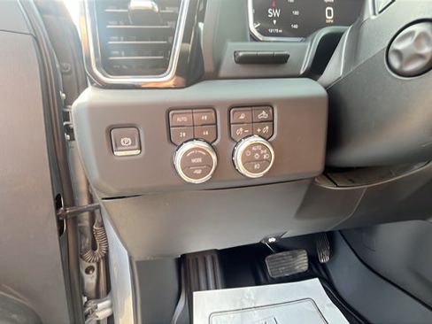 Used 2026 GMC Sierra 1500 Denali Ultimate AWD/4WD image 11