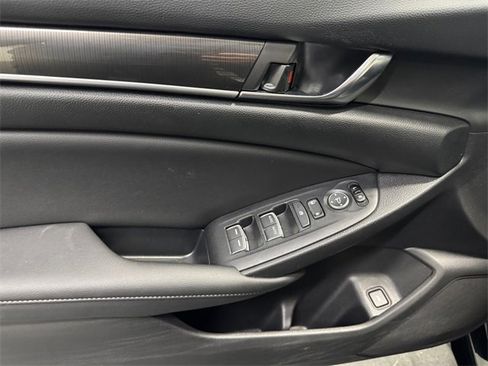 Used 2020 Honda Accord Sport image 25