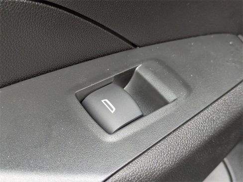 New 2026 Chevrolet Trax RS w/ Sunroof Package image 23