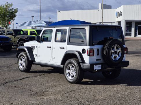 Used 2021 Jeep Wrangler Unlimited Sport AWD/4WD image 5