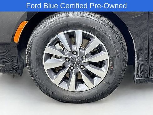 Used 2023 Chrysler Pacifica Limited FWD image 46