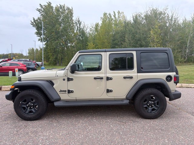 Used 2022 Jeep Wrangler Unlimited Sport AWD/4WD image 5