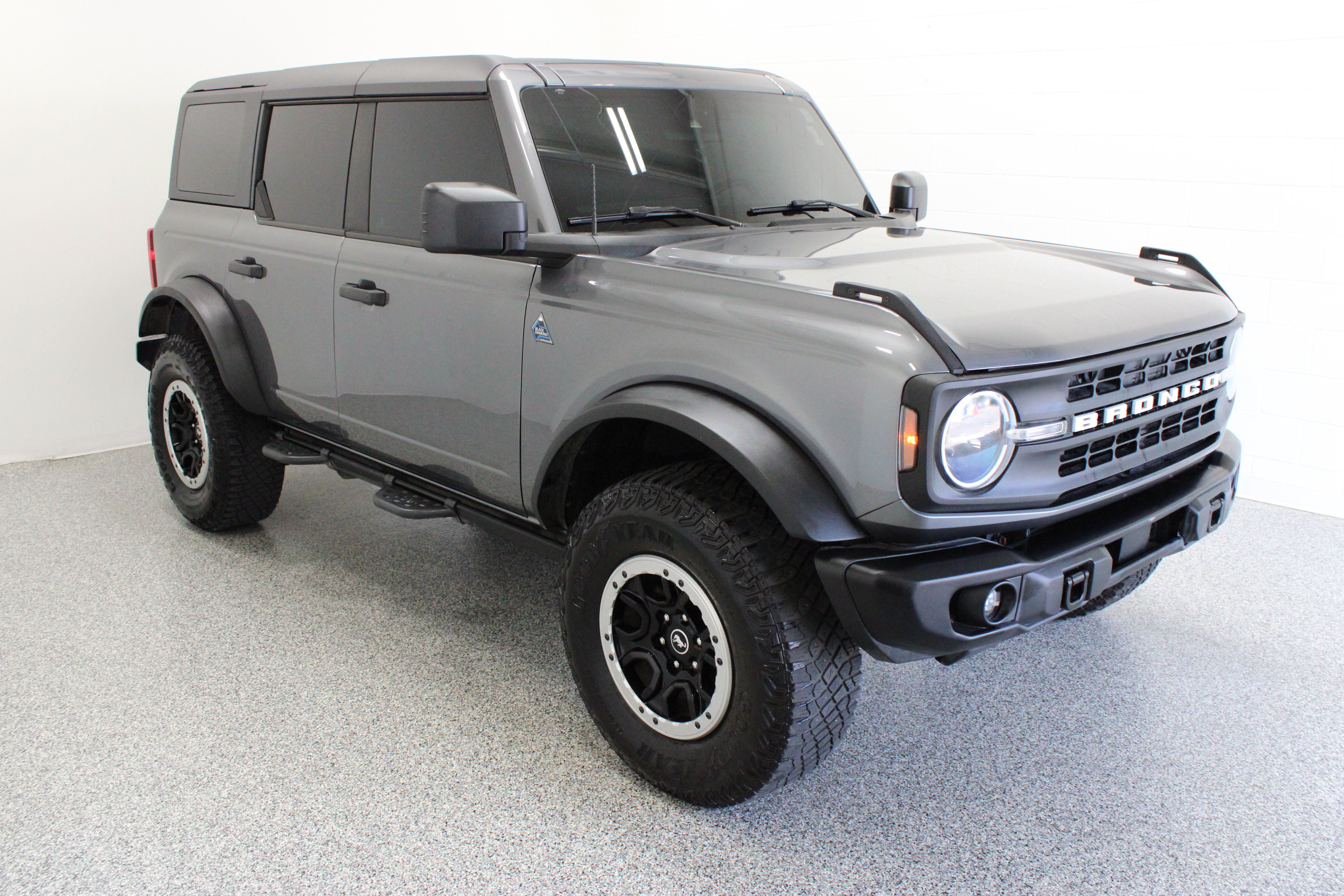 Used 2023 Ford Bronco Black Diamond w/ Sasquatch Package AWD/4WD image 4