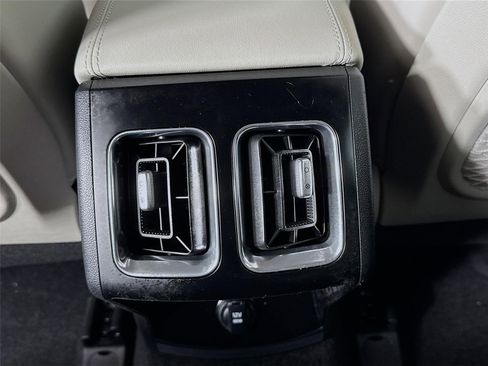 Certified 2025 Kia Sorento EX FWD image 25