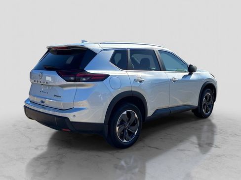 Used 2024 Nissan Rogue SV w/ SV Premium Package AWD/4WD image 7