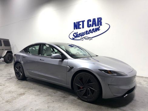 Used 2025 Tesla Model 3 Performance AWD/4WD image 2