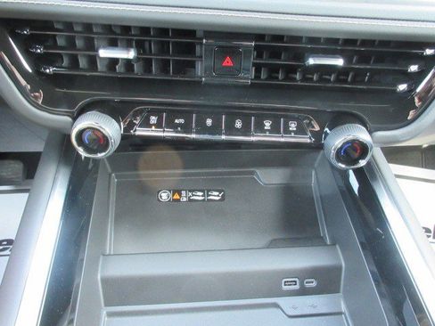 New 2026 Chevrolet Tahoe Premier RWD image 19