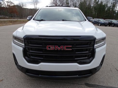 Used 2022 GMC Acadia Elevation image 6