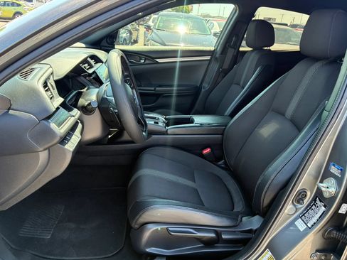 Used 2020 Honda Civic Sport image 10