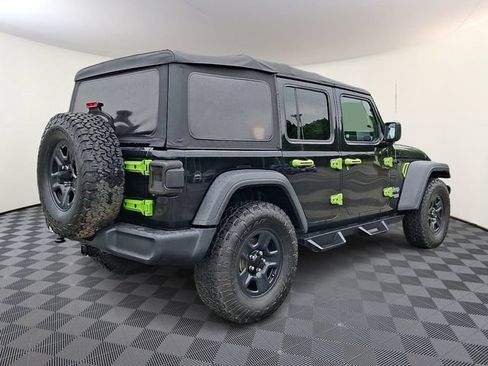 Used 2018 Jeep Wrangler Unlimited Sport AWD/4WD image 6