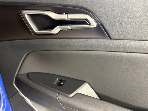 New 2026 Kia Sportage EX FWD image 16