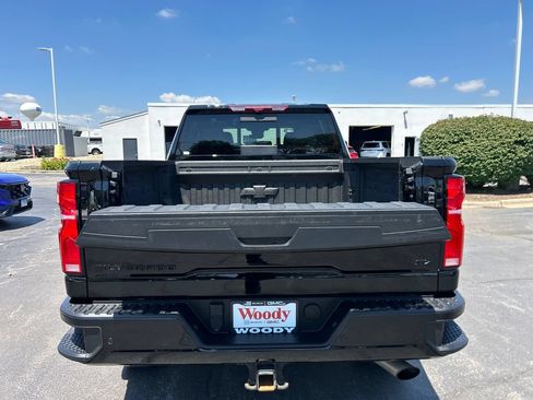 Used 2025 Chevrolet Silverado 2500 LTZ w/ LTZ Plus Package AWD/4WD image 36