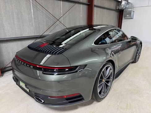 Used 2021 Porsche 911 Carrera 4S image 11