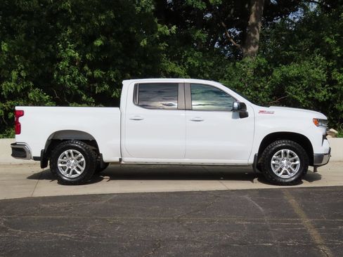 Certified 2024 Chevrolet Silverado 1500 LT w/ Z71 Off-Road Package AWD/4WD image 2