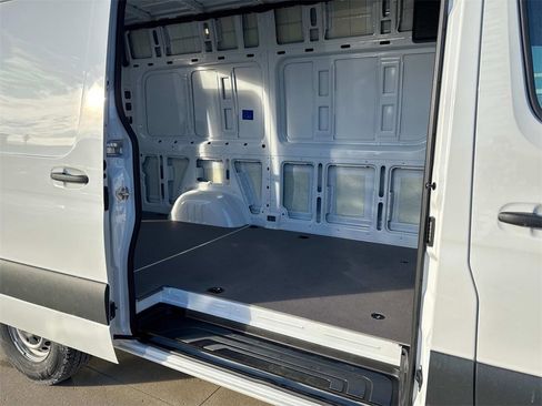 New 2025 Mercedes-Benz Sprinter 2500 image 14