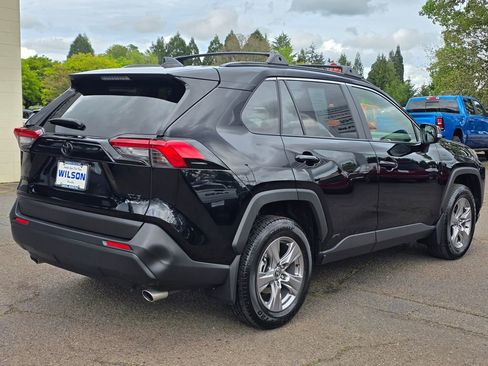 Used 2025 Toyota RAV4 XLE w/ Convenience Package AWD/4WD image 31