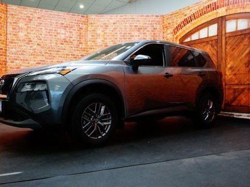Certified 2023 Nissan Rogue S image 3